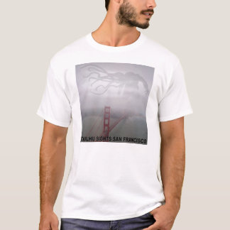 Cthulhuはサンフランシスコを見ます Tシャツ