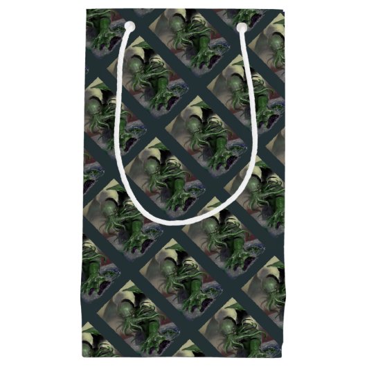 Cthulhu上昇H.P Lovecraftの刺激を受けたな恐怖RPG スモールペーパーバッグ (正面)