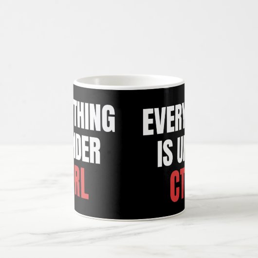 Ctrlキーを押しながらコードおもしろいプログラマ コーヒーマグカップ (中央)