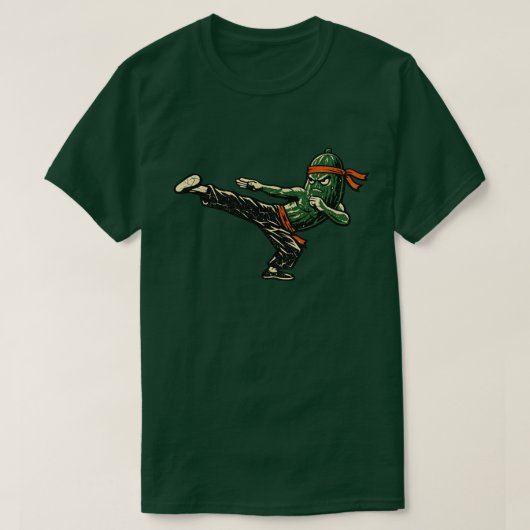 Cucumber JKD Fighter — Vintage Retro Martial Arts  Tシャツ (デザイン正面)