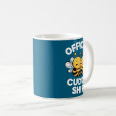 Cuddle Shirt Cute Bees Funny Cozy Couple  コーヒーマグカップ (正面右)