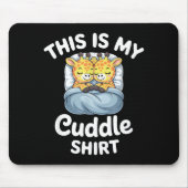 Cuddle Shirt Cute Giraffes Funny Cozy  マウスパッド (正面)