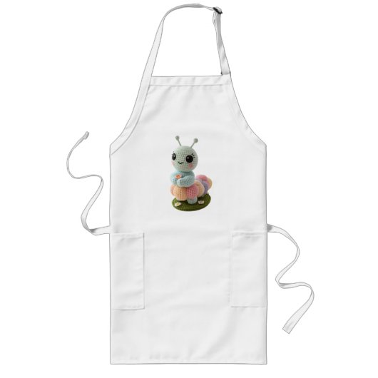 Cuddly Caterpillar A Whimsical Crochet Friend T-Sh ロングエプロン (正面)