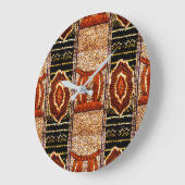 Cultural Motif in Warm Neutral Hues ラージ壁時計 (傾斜)