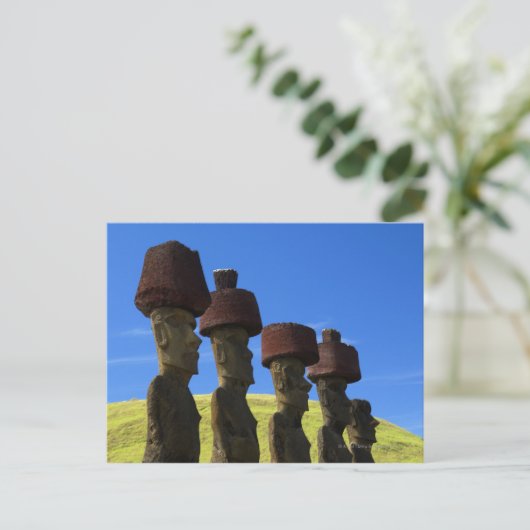 Cultural statues, Easter Island, Polynesia ポストカード (スタンド正面)