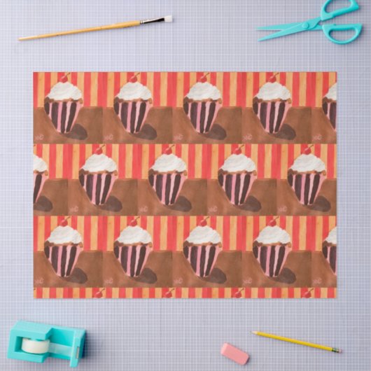 Cupcake with Vanilla Frosting 薄葉紙 (クラフト)