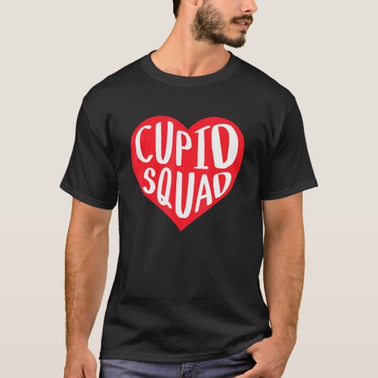 Cupid Squad Heart Funny Best friend Group Valentin Tシャツ (正面)