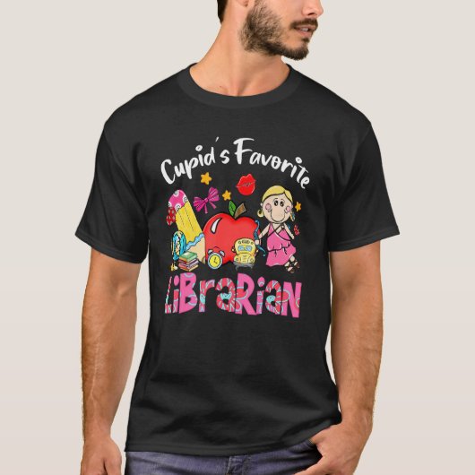 Cupid's Favorite Libararian Apple Cute Cupid Valen Tシャツ (正面)