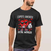Cupid's Favorite Postal Worker Mailman Happy Valen Tシャツ (正面)