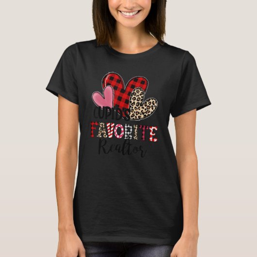 Cupid's Favorite Realtor Three Hearts Valentine's  Tシャツ (正面)