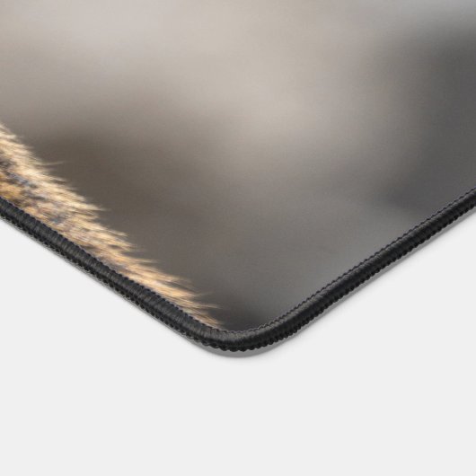 Curious Chipmunk in Nature デスクマット (コーナー)