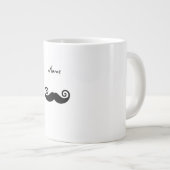 Curly Mustashとパーソナライズされたいう名前 ジャンボコーヒーマグカップ (正面右)