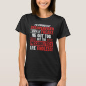 Currently Unsupervised Novelty Graphic Sarcastic V Tシャツ (正面)