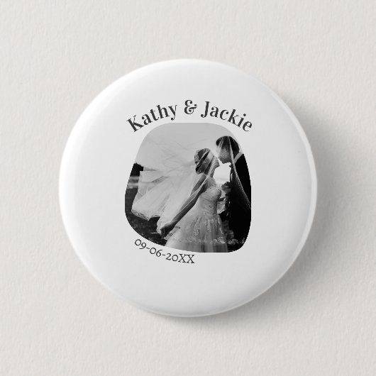 curve photo name wedding date romantic love simple 缶バッジ (正面)