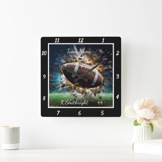 Custom Action Football スクエア壁時計 (ホーム)
