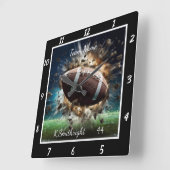 Custom Action Football スクエア壁時計 (傾斜)
