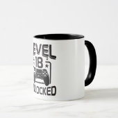 Custom Age Level 18 Unlocked Birthday Gamer Mug マグカップ (正面右)