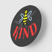 Custom Bee Kind Personalized Gift T-Shirt ラウンド壁時計 (傾斜)