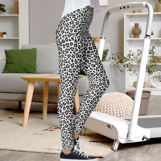 Custom Black And Grey Safari Leopard Print Pattern レギンス