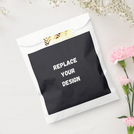 Custom black simple Design Add Photo or Text フェイバーバッグ (封をした状態)