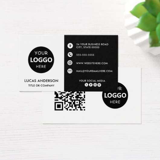 Custom business logo website social media (デスク)