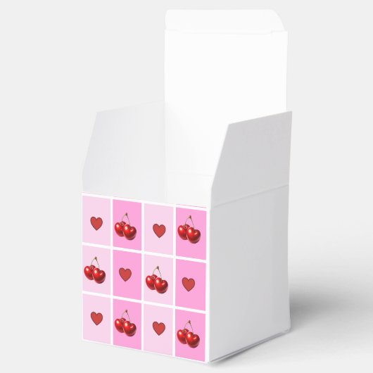 Custom Cherry Heart Checkerboard Pattern フェイバーボックス (オープン)