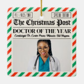 Custom Christmas Doctor Gift, Fun Newspaper Doctor セラミックオーナメント (裏面)
