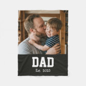 Custom Dad Established Black Modern Bold Text フリースブランケット (正面)