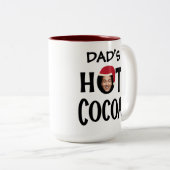 Custom Dad Face & Name Hot Cocoa Christmas ツートーンマグカップ (正面右)