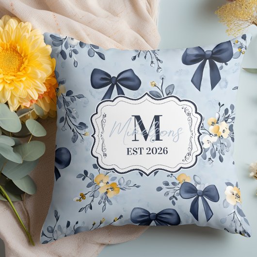 Custom Elegant Blue Bow Floral Monogram クッション