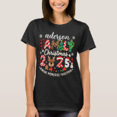 Custom Family Name Christmas 2025 Festive Holiday Tシャツ (正面)