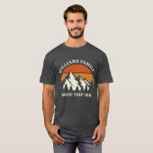 Custom Family Reunion Road Trip Mountain Sunset  Tシャツ (正面フル)