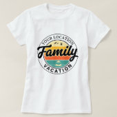 Custom Family Vacation; Retro Summer City Badge Tシャツ (デザイン正面)