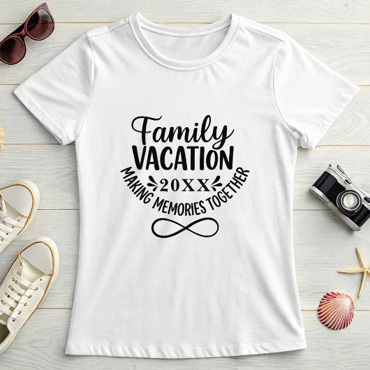 Custom Family Vacation with Infinity Symbol Tシャツ