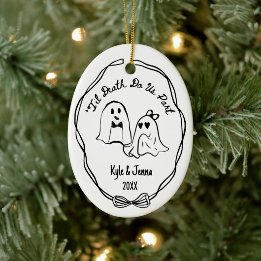 Custom First Christmas Married Spooky Ghost Doodle セラミックオーナメント (ツリー)