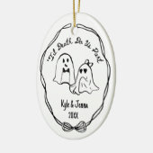 Custom First Christmas Married Spooky Ghost Doodle セラミックオーナメント (左)