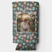 Custom Floral Doodle Photo Engagement  スリム缶クーラー (正面)