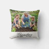 Custom Grandma Photo Multi Year Est Script クッション (正面)