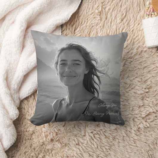 Custom Her Portrait – Simple Photo Gift for Her クッション (ブランケット)