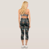 Custom Image Capri Leggings Perfect for Any Occasi カプリレギンス (裏面)