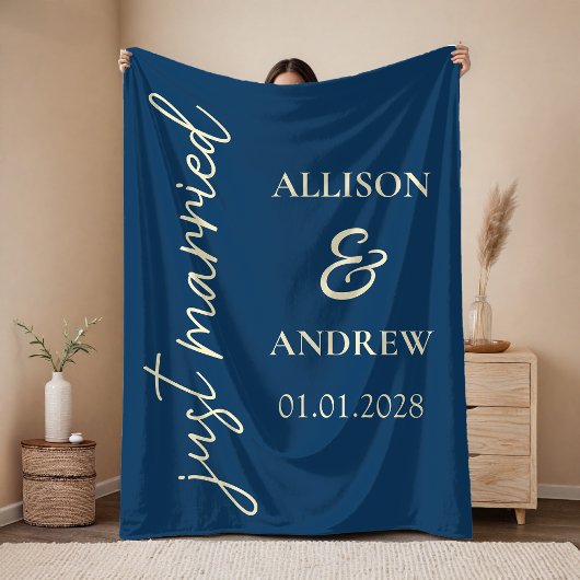 Custom Just Married Blanket Gift for Newlyweds フリースブランケット