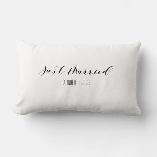 Custom Just Married Wedding Pillow Names & Date ランバークッション (正面)