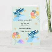 Custom Kids Party Invite with Clouds & Balloons 招待状 (正面)