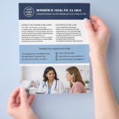 Custom Logo QR Women's Health Clinic チラシ (手)