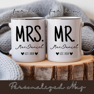 Custom Modern Mr and Mrs Mug Gift for Newlyweds コーヒーマグカップ