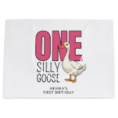 Custom Modern Pink One Silly Goose 1st Birthday ラージペーパーバッグ (正面)