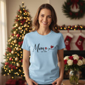 Custom Mom Est & Heart Sleeve – Personalized Gift Tシャツ