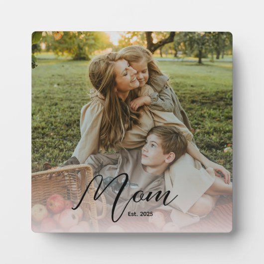 Custom Mom Est. Modern Script Soft Overlay Photo フォトプラーク (正面)