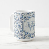 Custom Monogram Blue Toile Christmas Ornaments  コーヒーマグカップ (正面左)