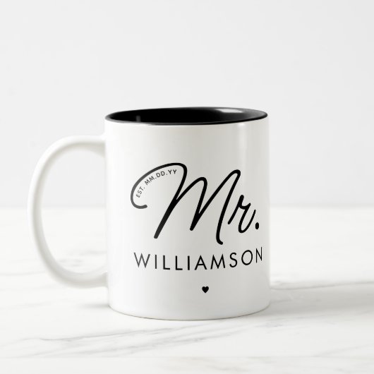 Custom Mr. Est. Modern Elegant Script Newlywed  ツートーンマグカップ (左)